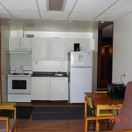 Simpson Hotel Bagian luar foto