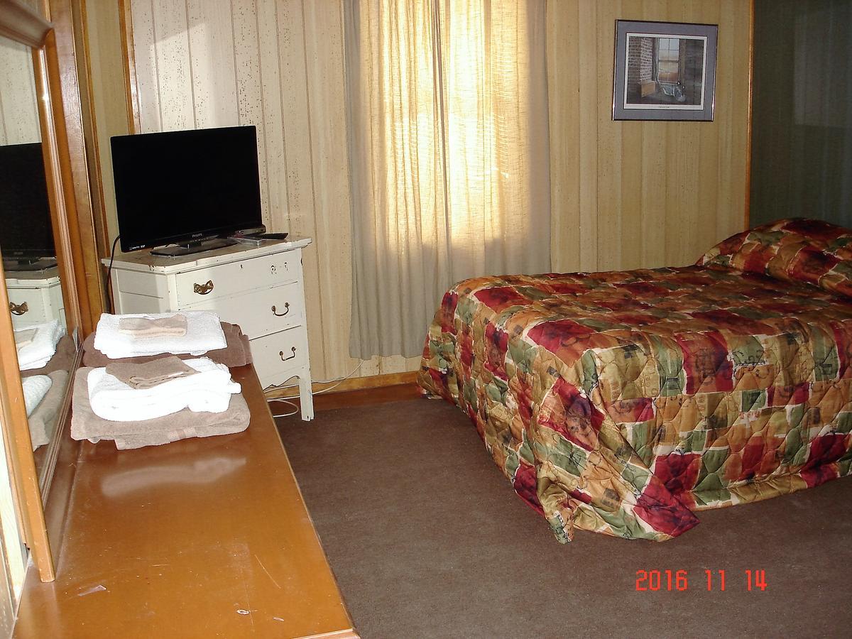 Simpson Hotel Bagian luar foto